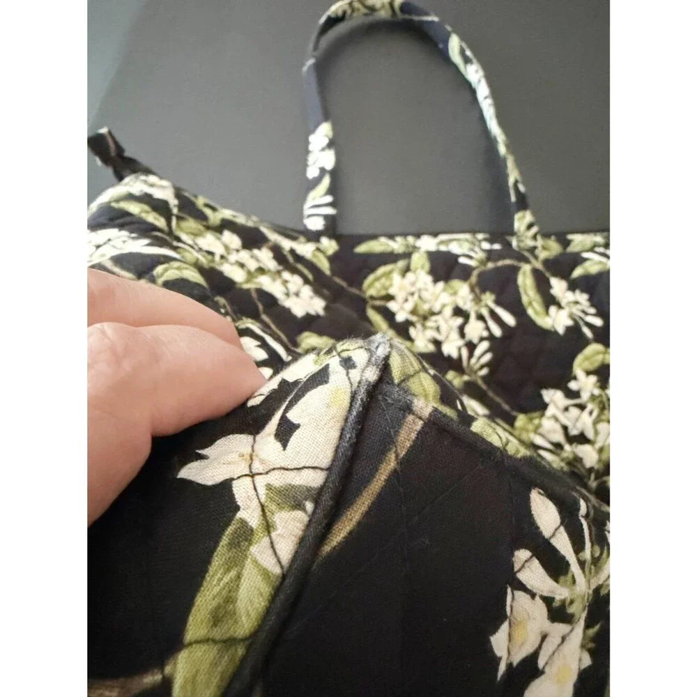 Vera Bradley Retired Jasmine Quilted Vera Tote Bag - Vintage 2003